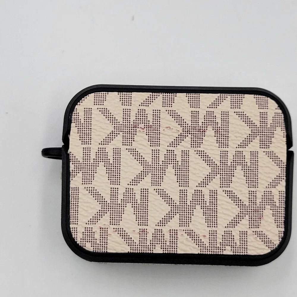 MK Logo‎ Case Cover Ipod Pro Max 1 And 2 Preteen Teen Read